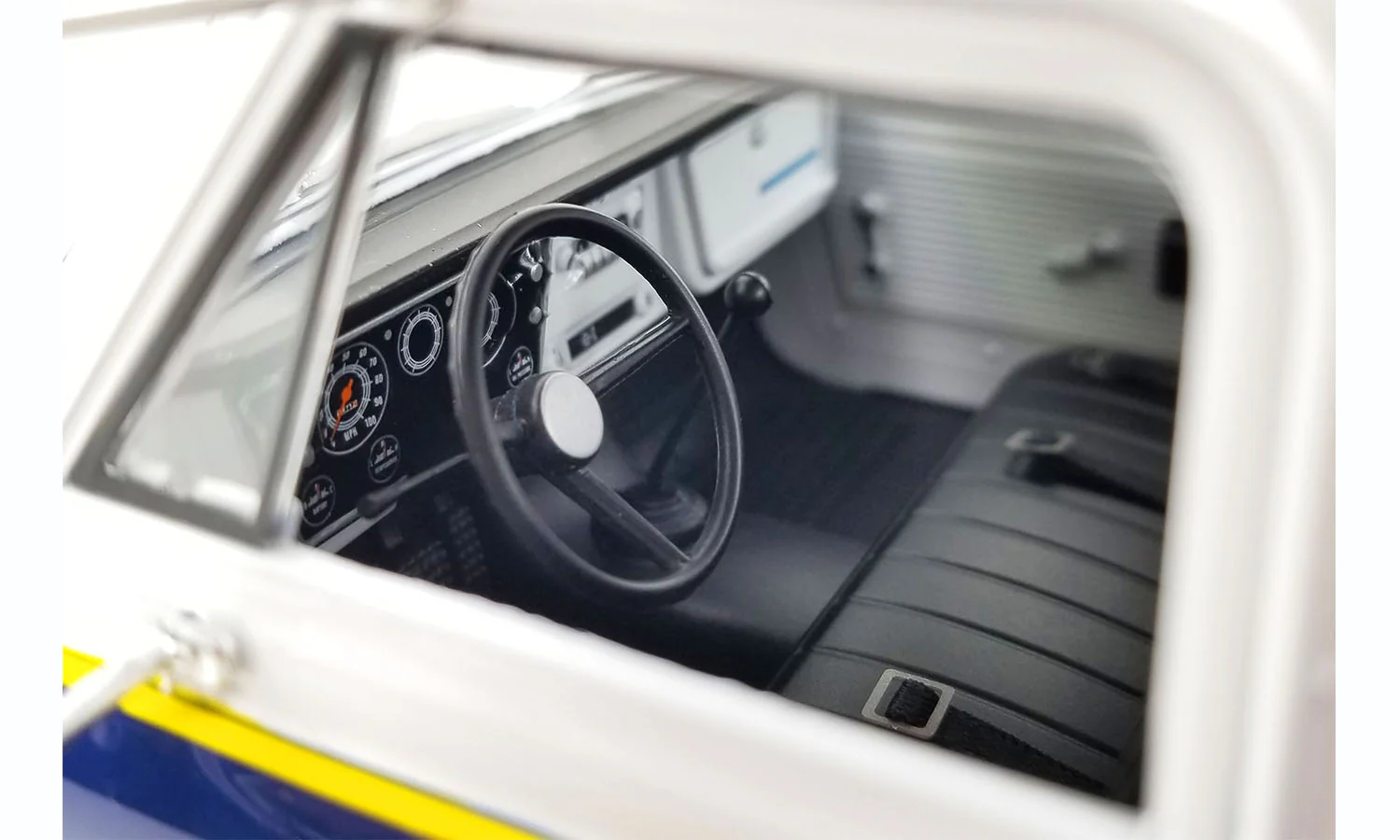 Acme 1967 Chevrolet C30 Ramp Truck Goodyear Tires Blue & White 1:18 - Image 4