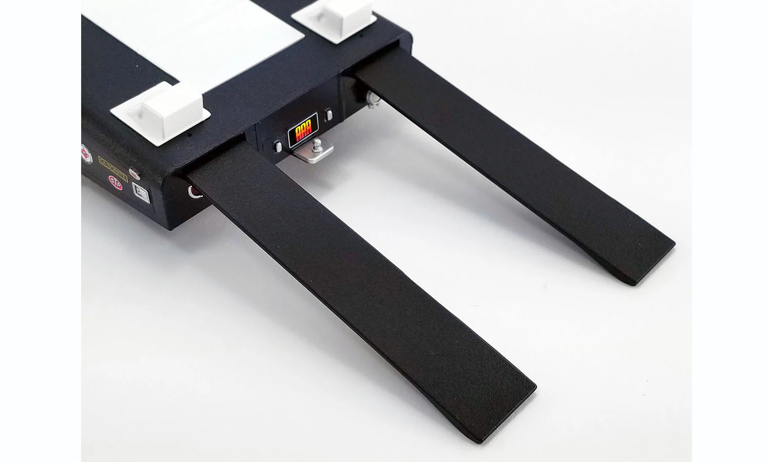 Acme 1970 Dodge D-300 Ramp Truck Dan Gurney's Plymouth AAR Cuda Trans Am Team Dark Blue 1:18 - Image 4