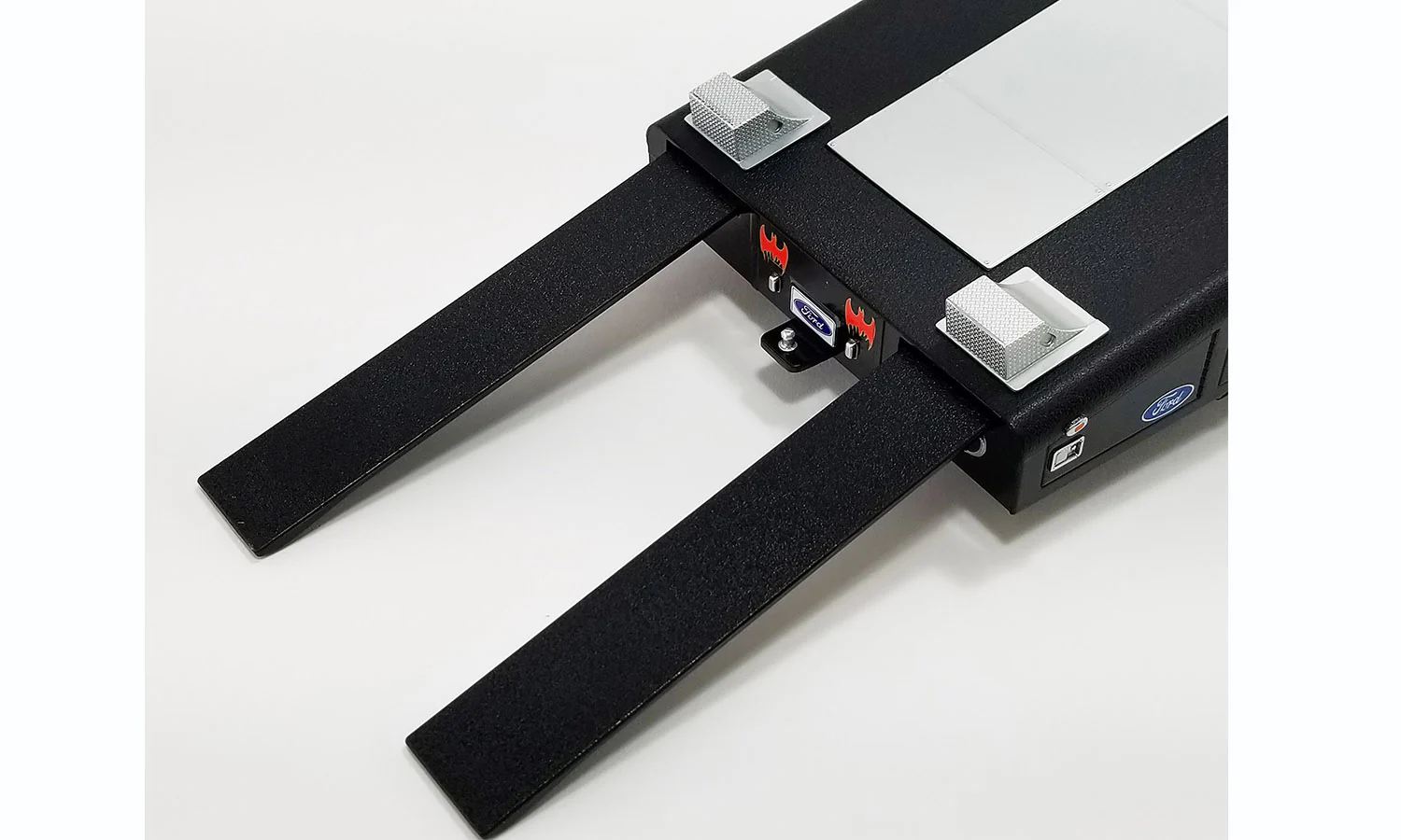 Acme 1970 Ford F-350 Ramp Truck Rick and Holman Bat Truck Black 1:18 - Image 4