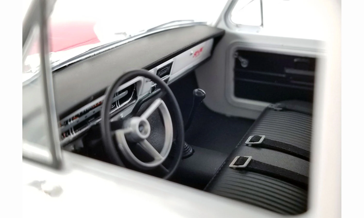 Acme 1970 Ford F-350 Ramp Truck So-Cal Speed Shop White & Red 1:18 - Image 3