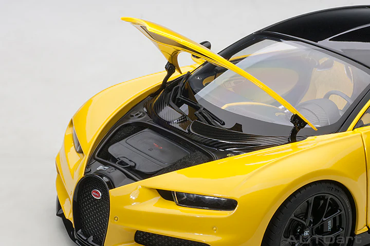 AUTOart 2017 Bugatti Chiron Juane Molsheim Yellow w/ Nocturne Black 1:18 - Image 10