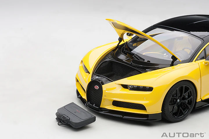 AUTOart 2017 Bugatti Chiron Juane Molsheim Yellow w/ Nocturne Black 1:18 - Image 11