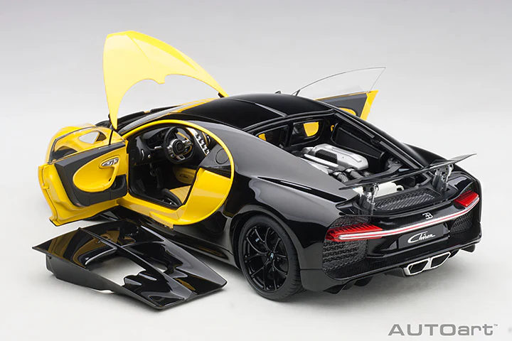 AUTOart 2017 Bugatti Chiron Juane Molsheim Yellow w/ Nocturne Black 1:18 - Image 15