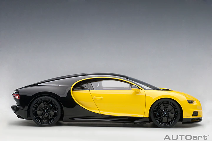 AUTOart 2017 Bugatti Chiron Juane Molsheim Yellow w/ Nocturne Black 1:18 - Image 4