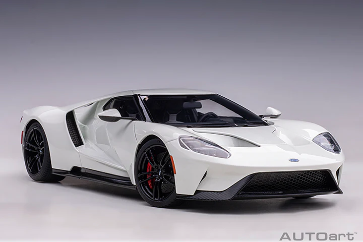 AUTOart 2017 Ford GT Frozen White 1:18 - Image 15