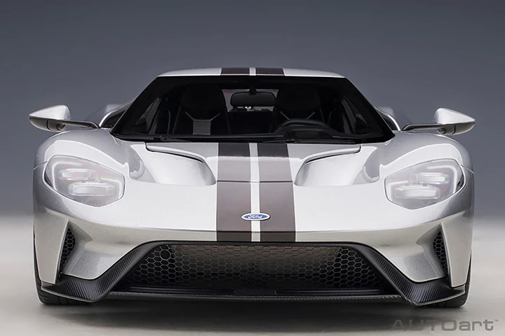 AUTOart 2017 Ford GT Ingot Silver w/ Black Stripes 1:12 - Image 5