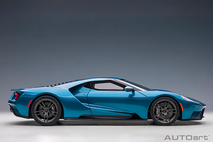 AUTOart 2017 Ford GT Liquid Blue 1:12 - Image 4