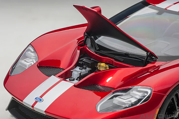 AUTOart 2017 Ford GT Red w/ Silver Stripes 1:12 - Image 8