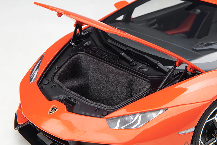AUTOart 2018 Lamborghini Huracan EVO Arancio Xanto (Golden Orange) 1:18 - Image 11
