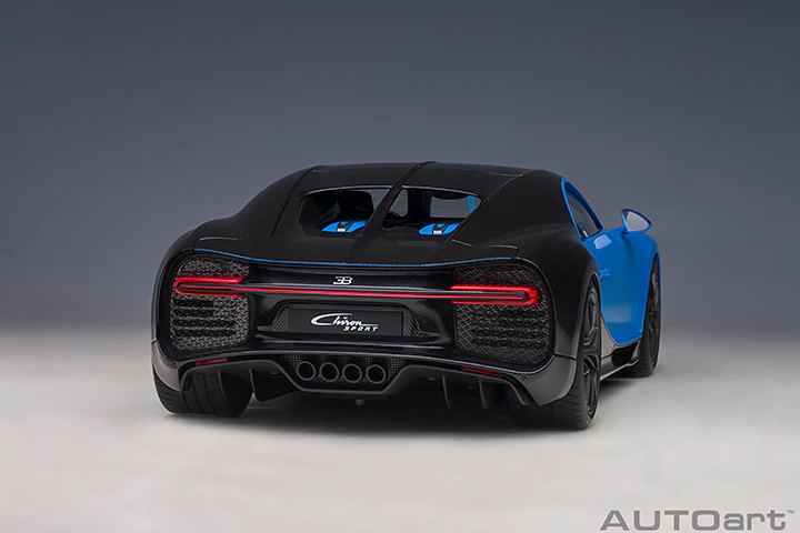 AUTOart 2019 Bugatti Chiron Sport French Racing Blue & Carbon Fiber 1:18 - Image 20