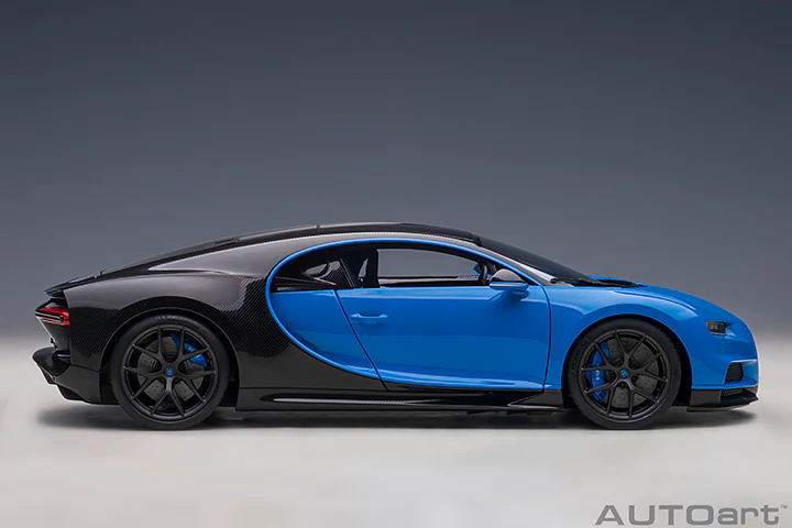 AUTOart 2019 Bugatti Chiron Sport French Racing Blue & Carbon Fiber 1:18 - Image 4