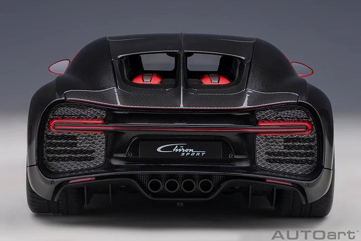 AUTOart 2019 Bugatti Chiron Sport Italian Red w/ Carbon Fiber 1:18 - Image 14