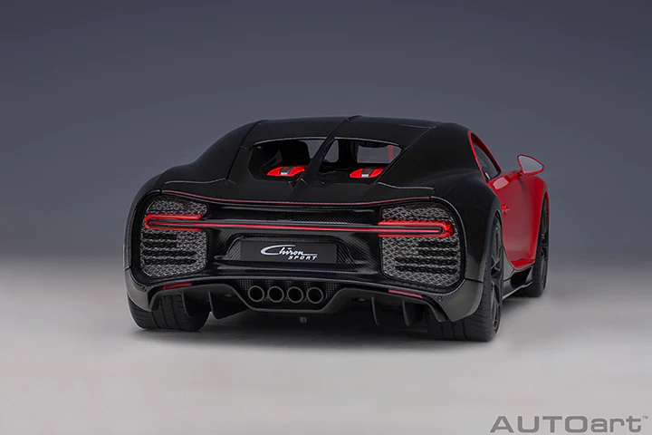 AUTOart 2019 Bugatti Chiron Sport Italian Red w/ Carbon Fiber 1:18 - Image 20