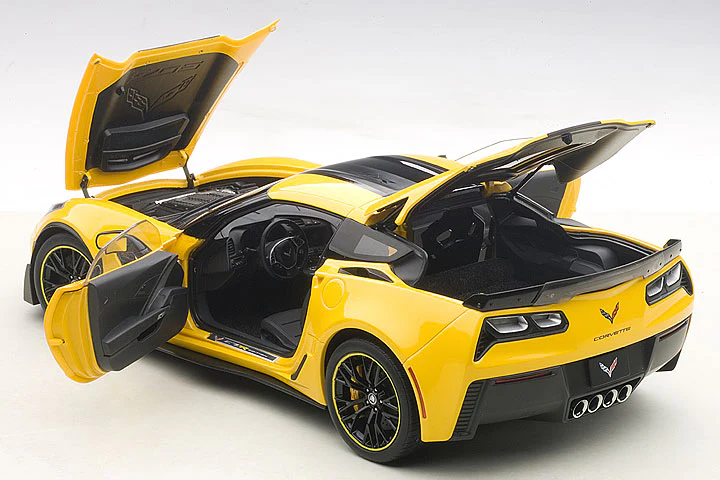 AUTOart Chevrolet Corvette C7 Z06 C7R Edition, Corvette Racing Yellow 1:18 - Image 8