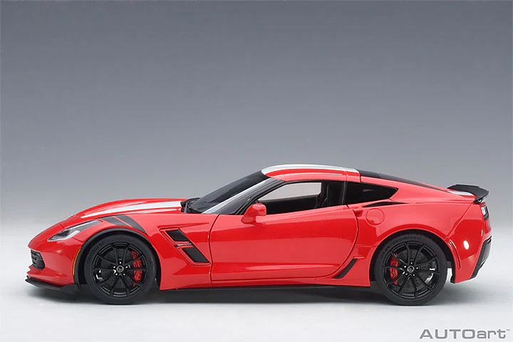 AUTOart Chevy Corvette C7 Grand Sport Red w/ White Stripes 1:18 - Image 3