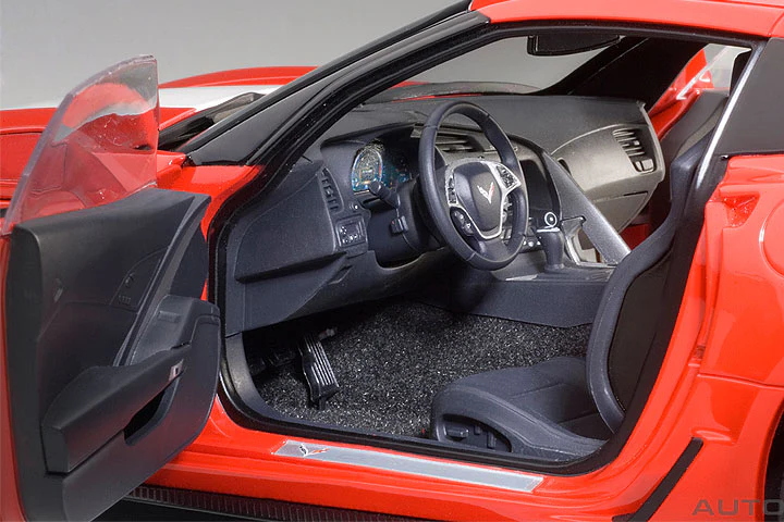 AUTOart Chevy Corvette C7 Grand Sport Red w/ White Stripes 1:18 - Image 4