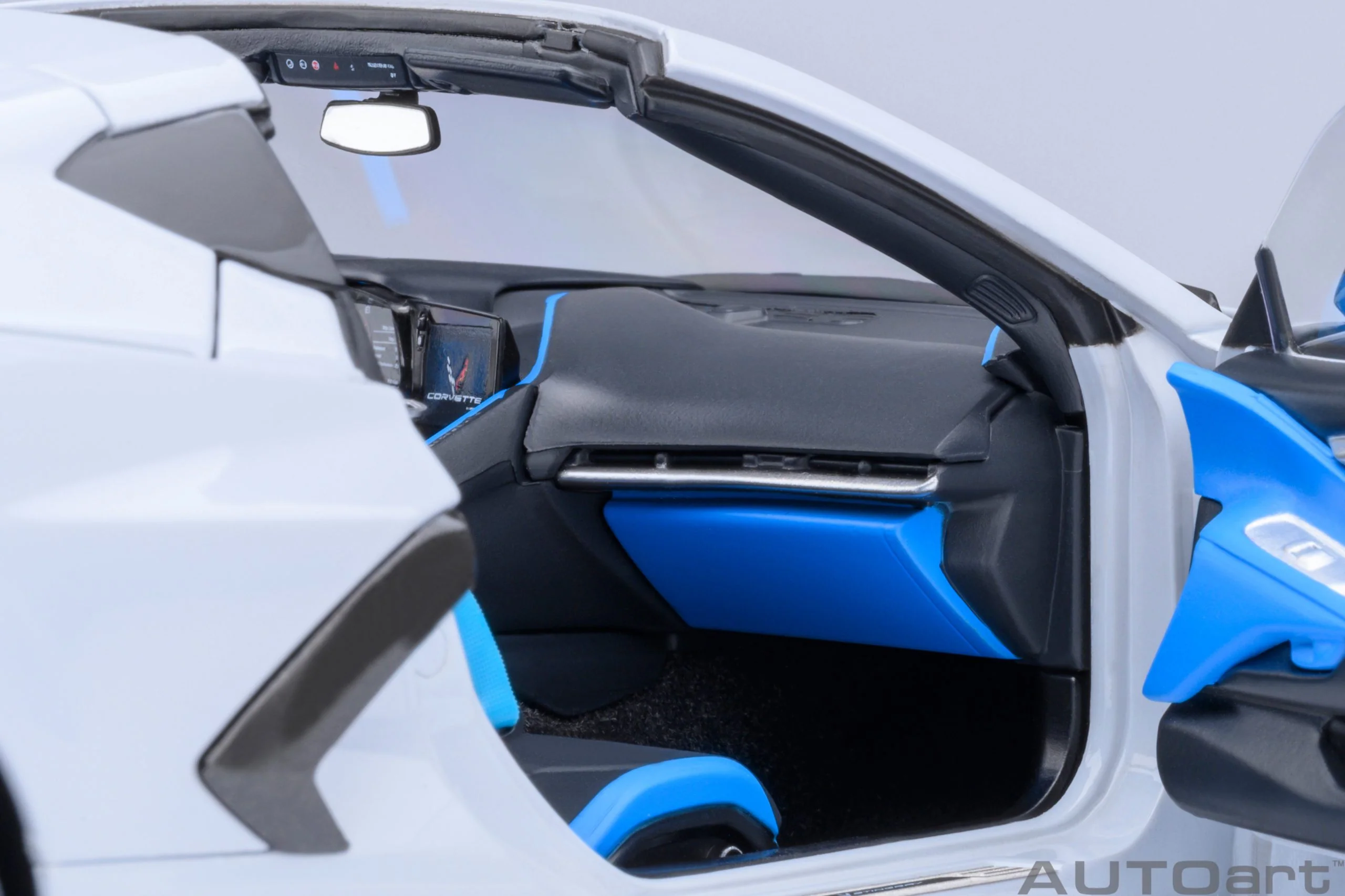 AUTOart 2020 Chevy Corvette C8 Z51 Ceramic Matrix Grey Metallic 1:18 - Image 11