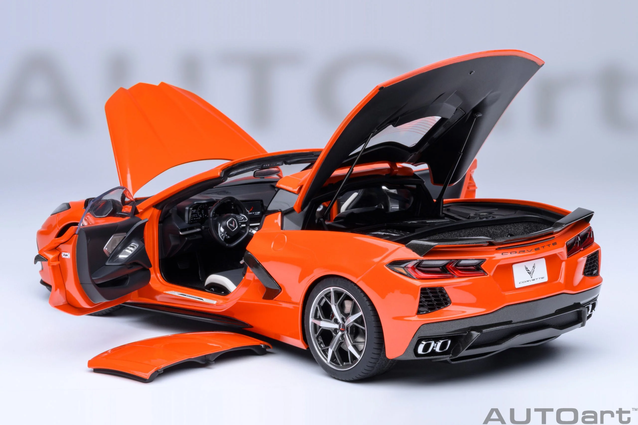 AUTOart Chevy Corvette C8 Z51 Sebring Orange 1:18 - Image 17