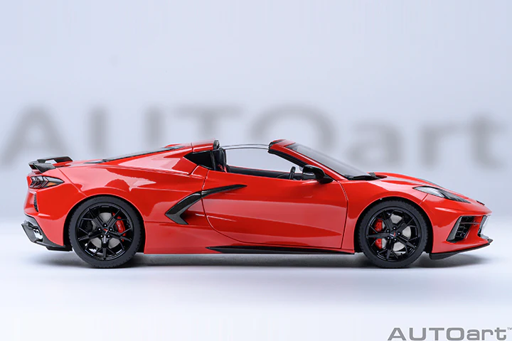 AUTOart Chevy Corvette C8 Z51 Torch Red 1:18 - Image 7