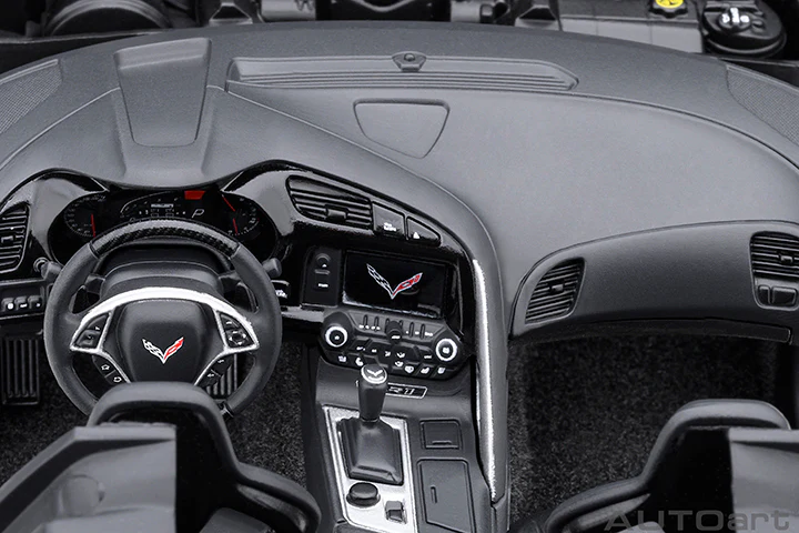 AUTOart Chevy Corvette ZR1 Arctic White 1:18 - Image 14