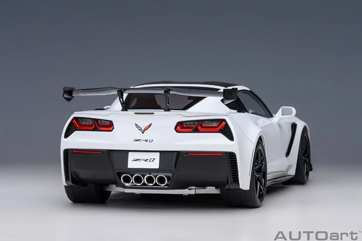 AUTOart Chevy Corvette ZR1 Arctic White 1:18 - Image 19