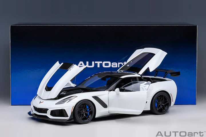 AUTOart Chevy Corvette ZR1 Arctic White 1:18 - Image 20