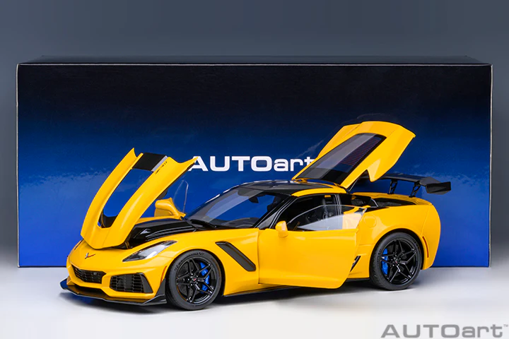 AUTOart Chevy Corvette ZR1 Corvette Racing Yellow Tintcoat 1:18 - Image 20