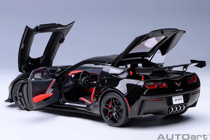 AUTOart Chevy Corvette ZR1 Gloss Black 1:18 - Image 15
