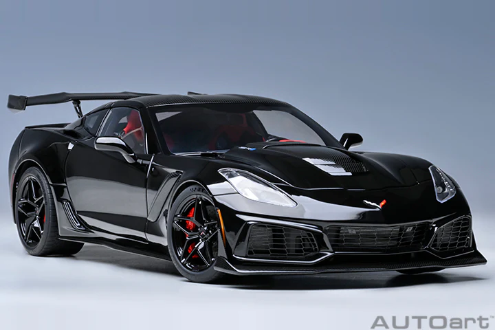 AUTOart Chevy Corvette ZR1 Gloss Black 1:18 - Image 16