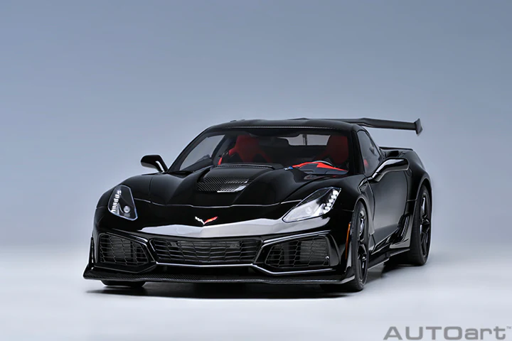 AUTOart Chevy Corvette ZR1 Gloss Black 1:18 - Image 18