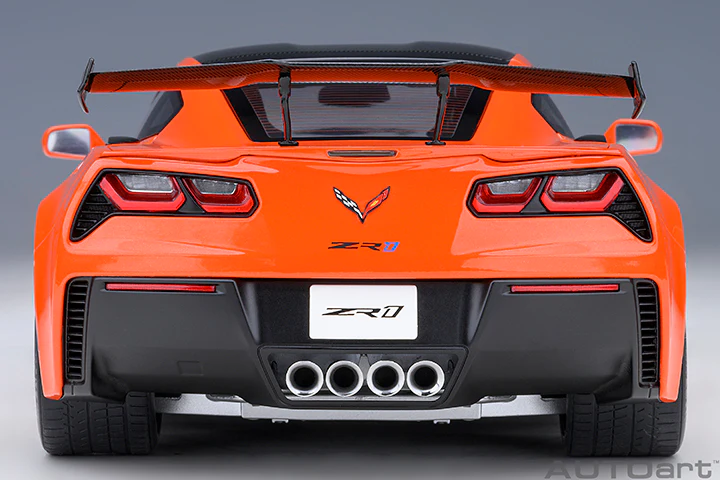 AUTOart Chevy Corvette ZR1 Sebring Orange Tintcoat 1:18 - Image 17