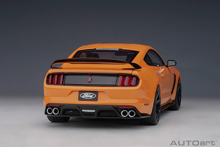 AUTOart Ford Shelby Mustang GT350-R Fury Orange 1:18 - Image 16