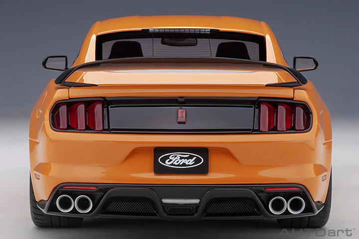 AUTOart Ford Shelby Mustang GT350-R Fury Orange 1:18 - Image 6