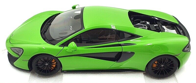 AUTOart Mclaren 570S Coupe Mantis Green w/ Black Wheels 1:18 - Image 6