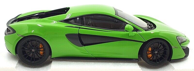 AUTOart Mclaren 570S Coupe Mantis Green w/ Black Wheels 1:18 - Image 7
