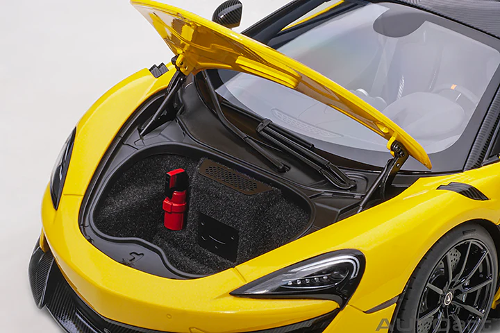 AUTOart Mclaren 600LT Coupe Sicilian Yellow 1:18 - Image 11