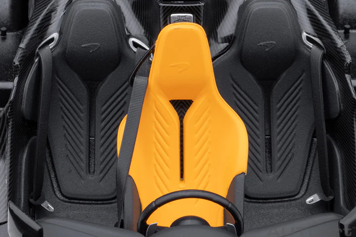 AUTOart Mclaren Speedtail Supernova Silver 1:18 - Image 19