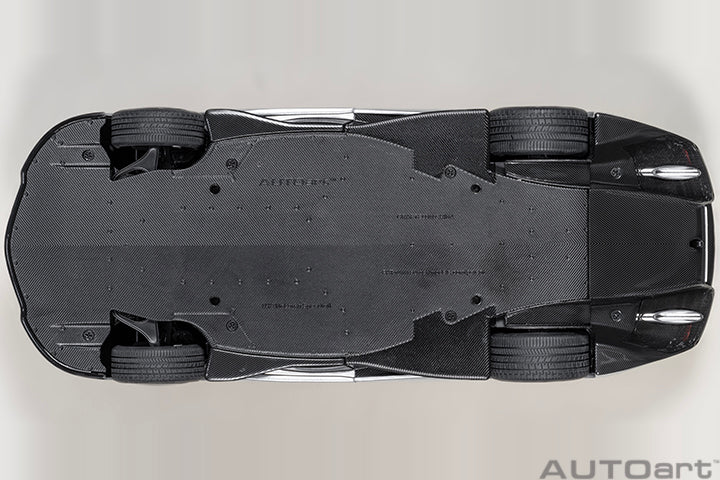 AUTOart Mclaren Speedtail Supernova Silver 1:18 - Image 8