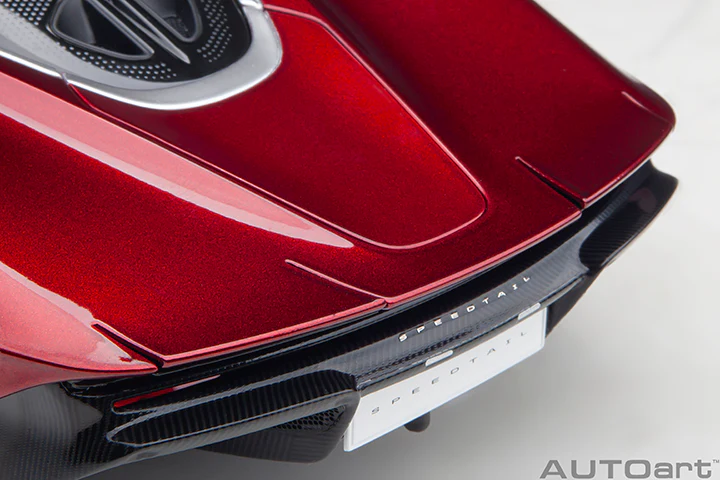 AUTOart Mclaren Speedtail Volcano Red 1:18 - Image 13