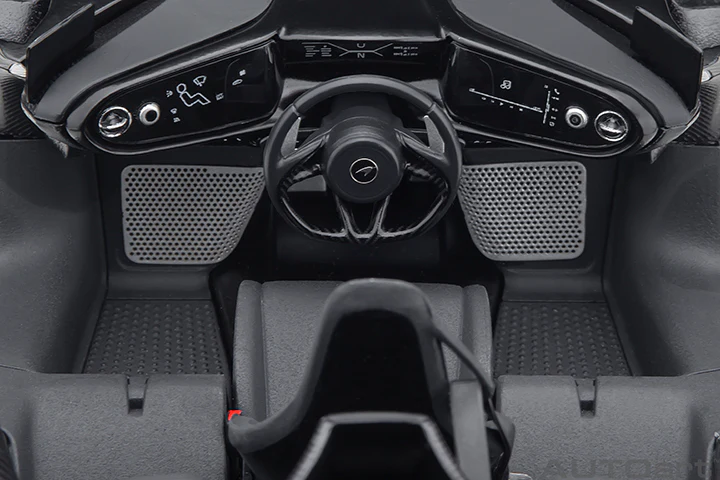 AUTOart Mclaren Speedtail Volcano Red 1:18 - Image 18