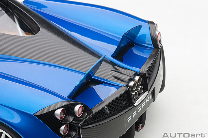 AUTOart Pagani Huayra Blue Metallic w/ Silver Wheels 1:12 - Image 10