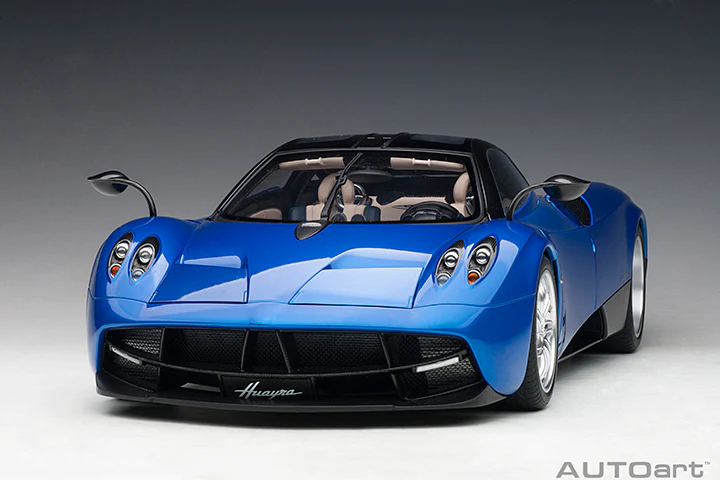 AUTOart Pagani Huayra Blue Metallic w/ Silver Wheels 1:12 - Image 13