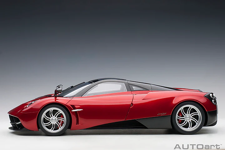 AUTOart Pagani Huayra Red Metallic w/ Silver Wheels 1:12 - Image 3