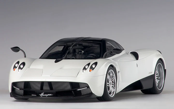 AUTOart Pagani Huayra White w/ Chrome Wheels 1:12 - Image 15