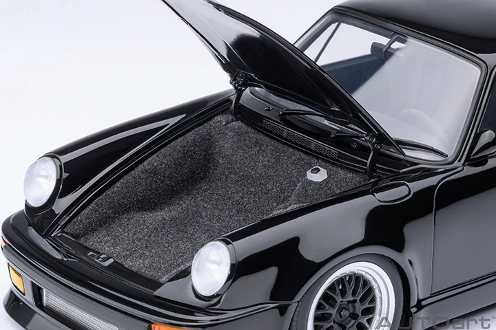 AUTOart Porsche 911 (930) Turbo 'Wangan Midnight" Blackbird Black 1:18 - Image 11