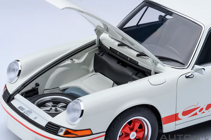 AUTOart Porsche 911 Carrera 2.7 RS Grand Prix White w/ Red Deco and Wheels 1:18 - Image 12
