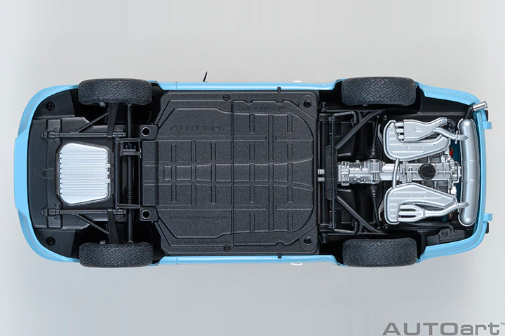 AUTOart Porsche 911 Carrera 2.7 RS Gulf Blue w/ Black Deco and Wheels 1:18 - Image 12