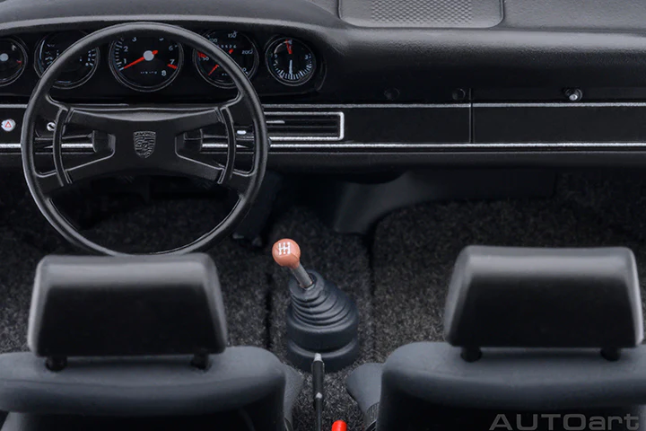 AUTOart Porsche 911 Carrera 2.7 RS Gulf Blue w/ Black Deco and Wheels 1:18 - Image 20