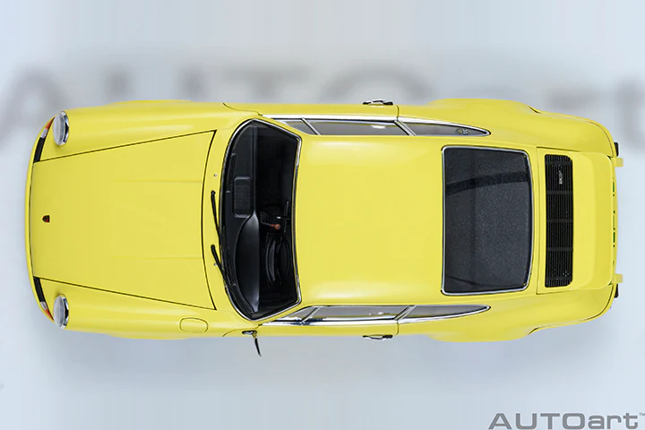 AUTOart Porsche 911 Carrera 2.7 RS Light Yellow w/ Green Deco and Wheels 1:18 - Image 7