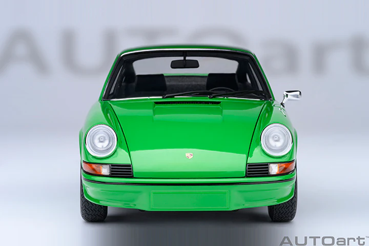 AUTOart Porsche 911 Carrera 2.7 RS Viper Green w/ Black Deco and Wheels 1:18 - Image 5